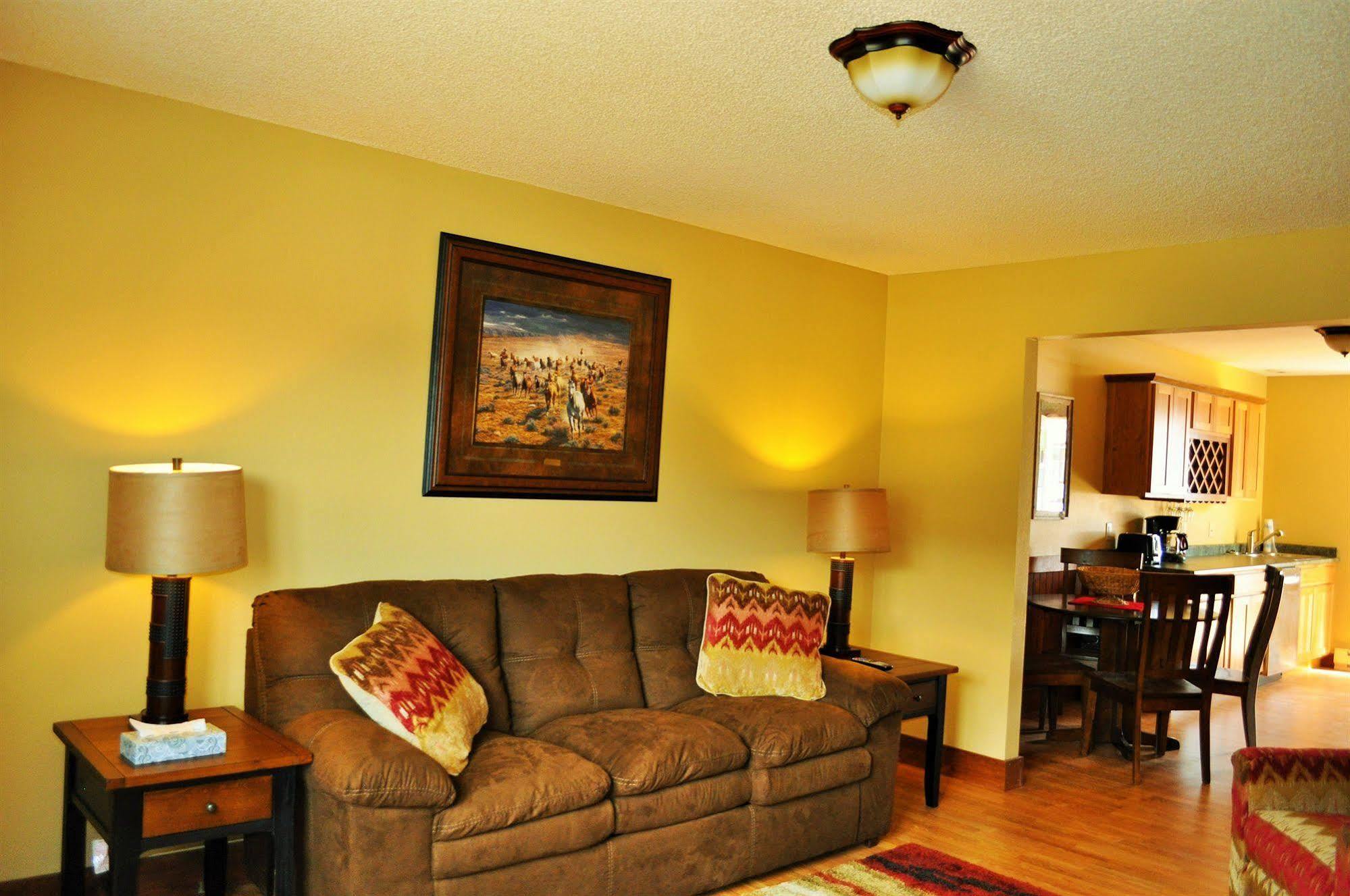 Yellowstone Condos & Suites Gardiner Dış mekan fotoğraf